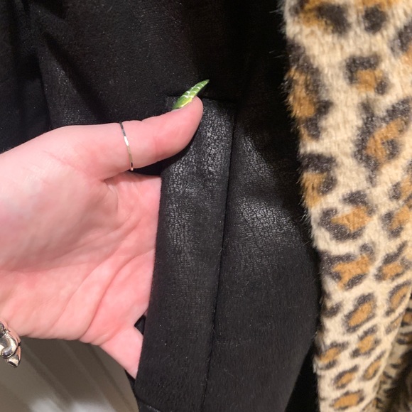 Black soft trench with leopard trim 2x - Picture 8 of 9